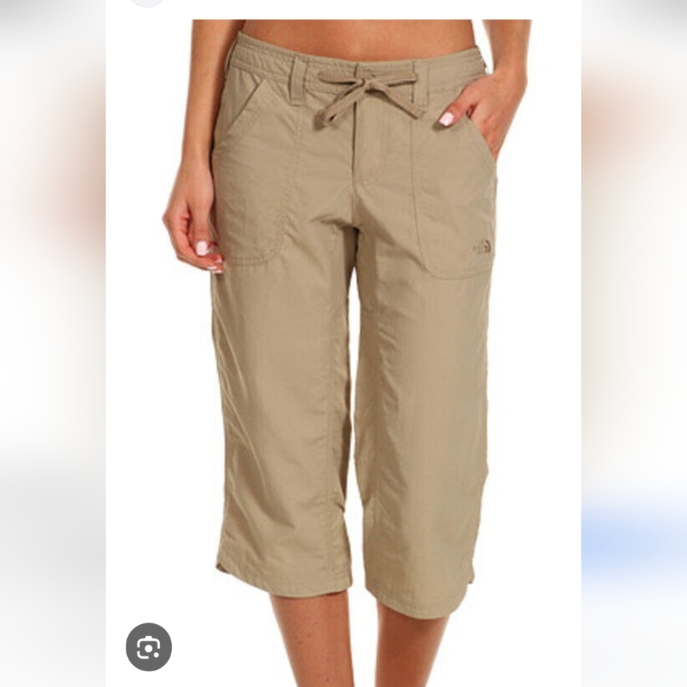 NORTHFACE Women's Horizon Betty Nylon Hiking Capri Shorts Size 8 Tan